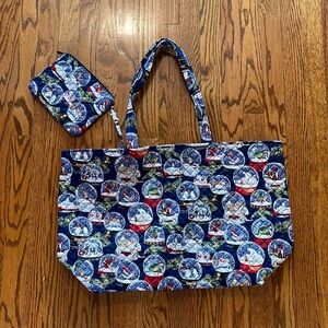 Adorable Christmas Vera Bradley Tote bag